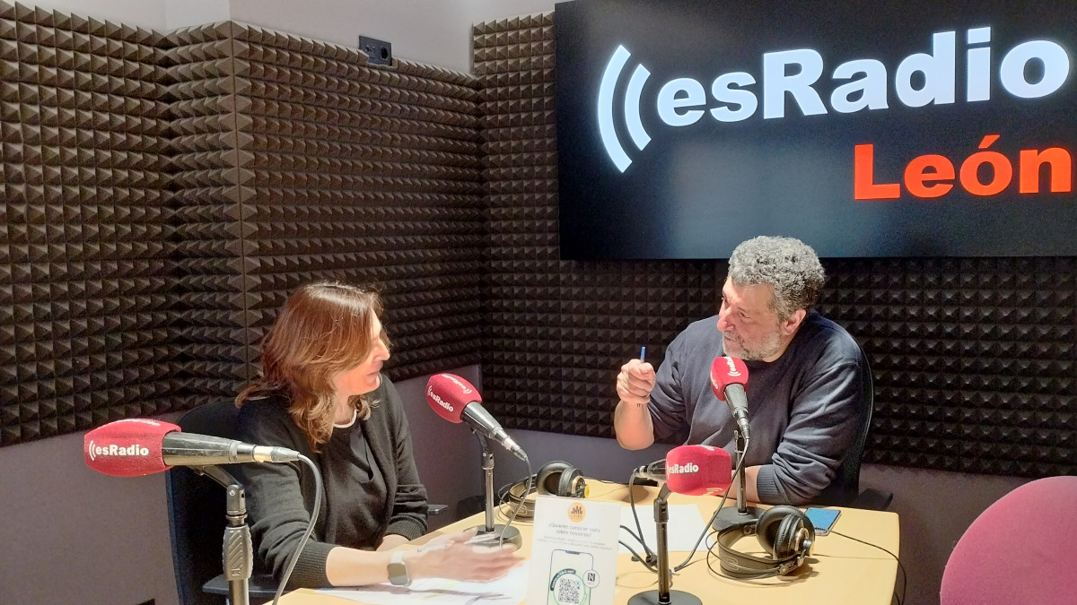 Imagen: La psicóloga Marta Herreras durante la entrevista en el programa Manos Arriba