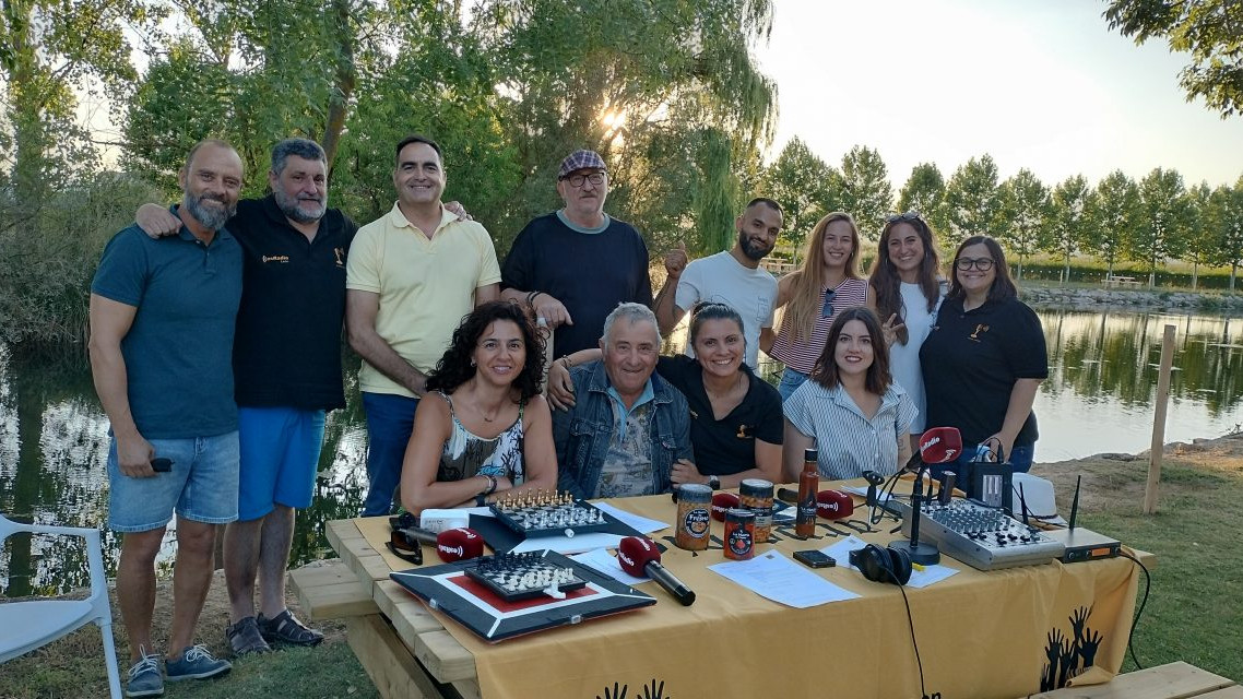 Imagen: La localidad apuesta por el talento y la convivencia mientras la juventud impulsa el Fresno Picnic Fest y los vecinos triunfan en los carnavales provinciales / MANOS ARRIBA 
