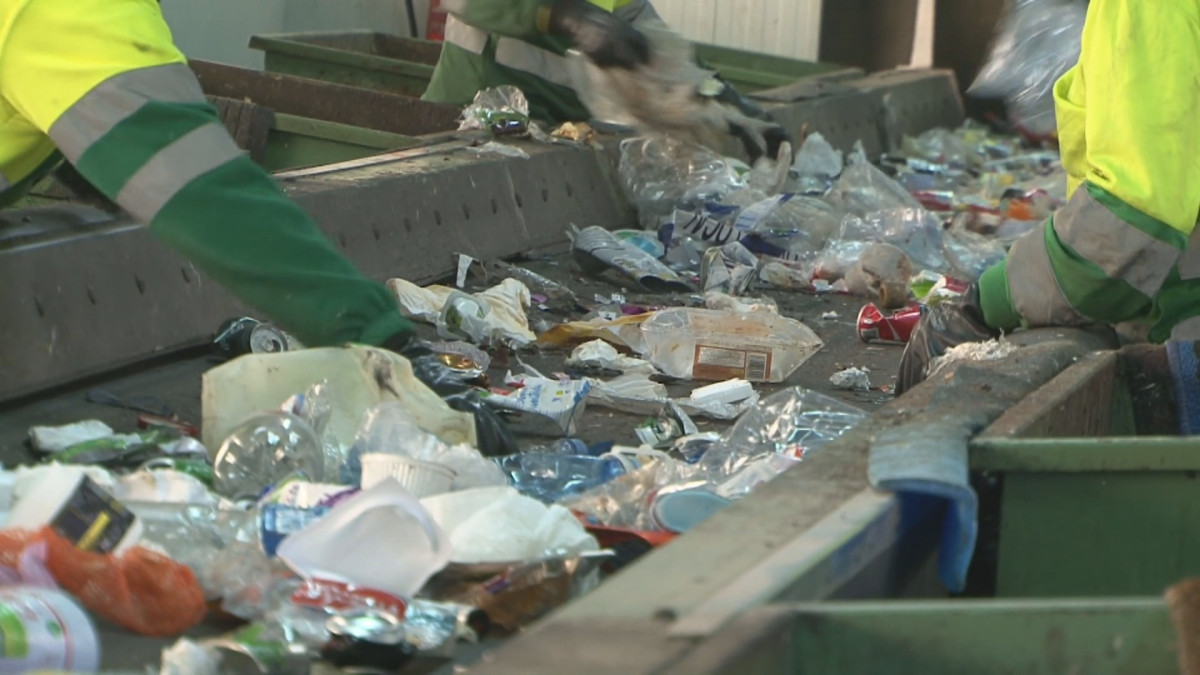 Imagen: Reciclaje de envases ligeros