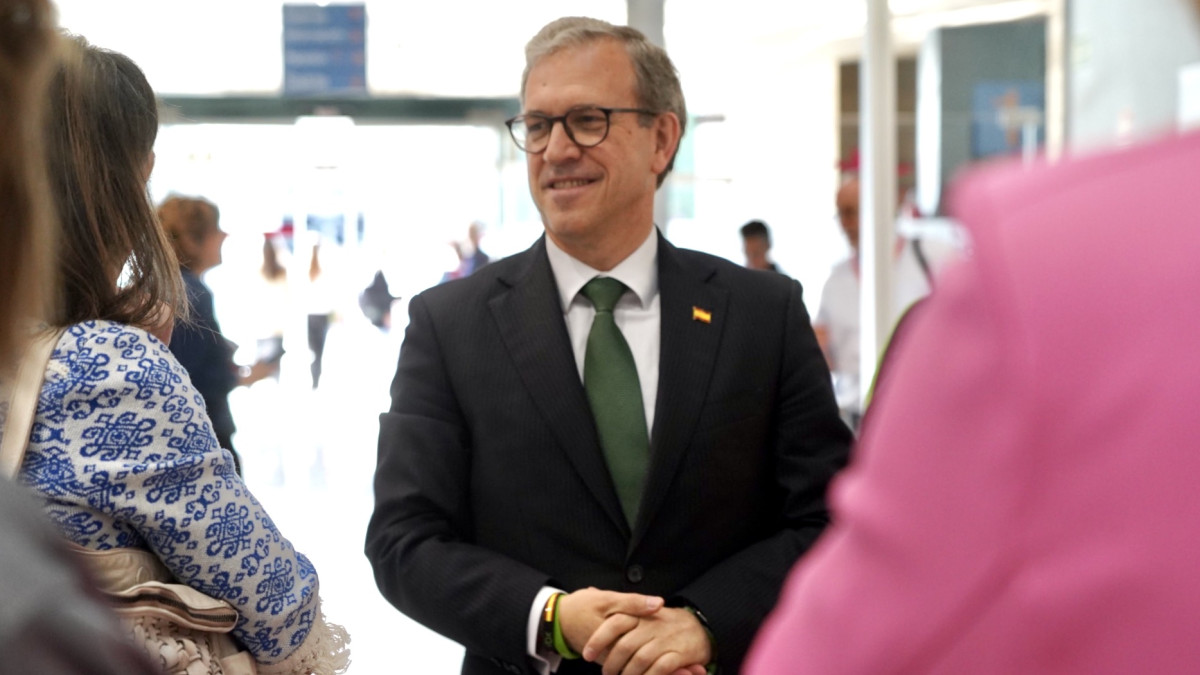 Imagen: ICAL | Leticia Pérez. El consejero de Industria, Comercio y Empleo, Mariano Veganzones, asiste a la presentación de la Feria de Empleo y Emprendimiento 'Valladolid Emplea'