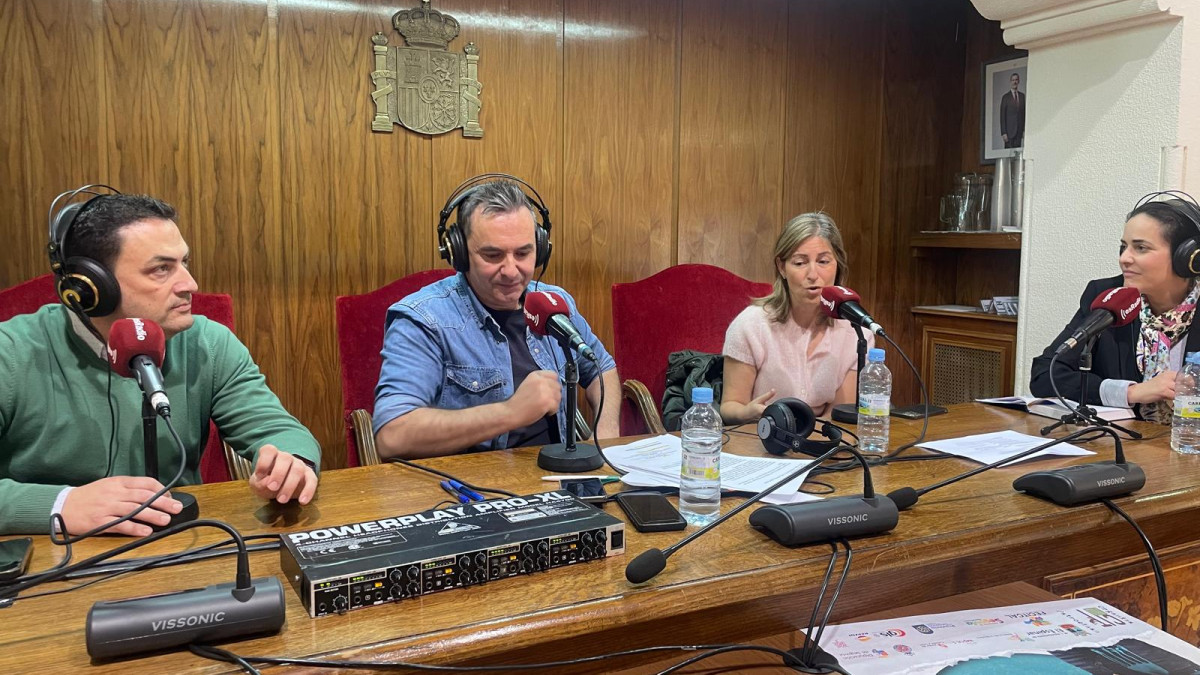Imagen: esRadio CYL. Especial 'Es La Mañana de CYL' en la localidad segoviana de El Espinar.