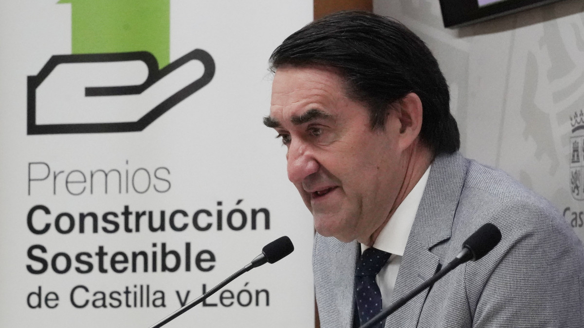 Imagen: ICAL. El consejero de Medio Ambiente, Vivienda y Ordenación del Territorio, Juan Carlos Suárez-Quiñones.