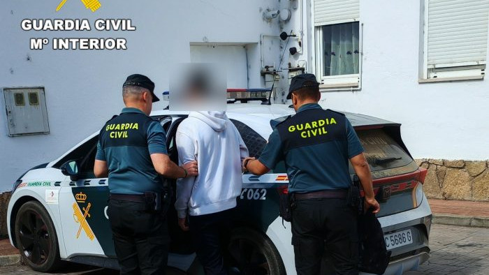 Imagen: Detención practicada por la Guardia Civil