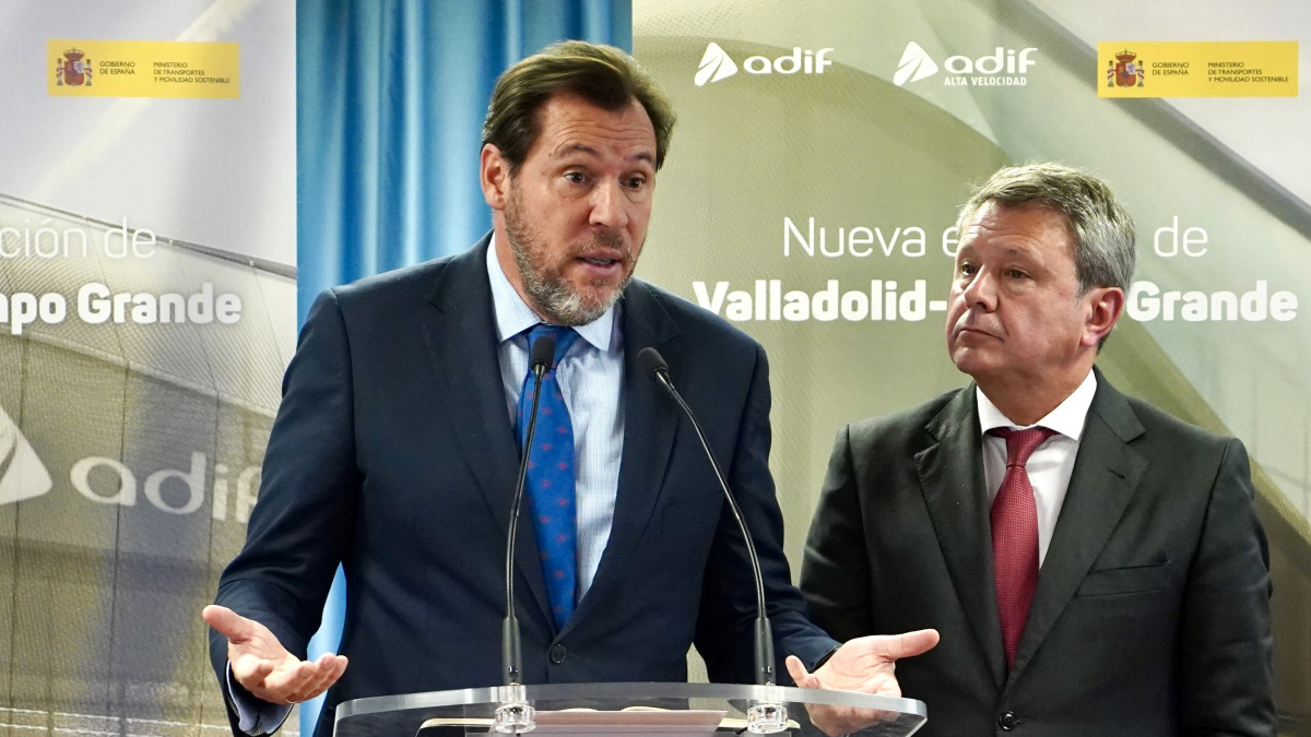 Imagen: ICAL. El ministro de Transportes, Óscar Puente, confirma su intención de disolver la SVAV.