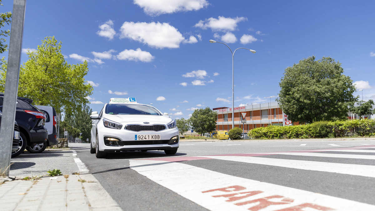 Imagen: ICAL | Nacho Valverde  Foto de Archivo de las clases de conducción de la autoescuela Lisardo, en Segovia