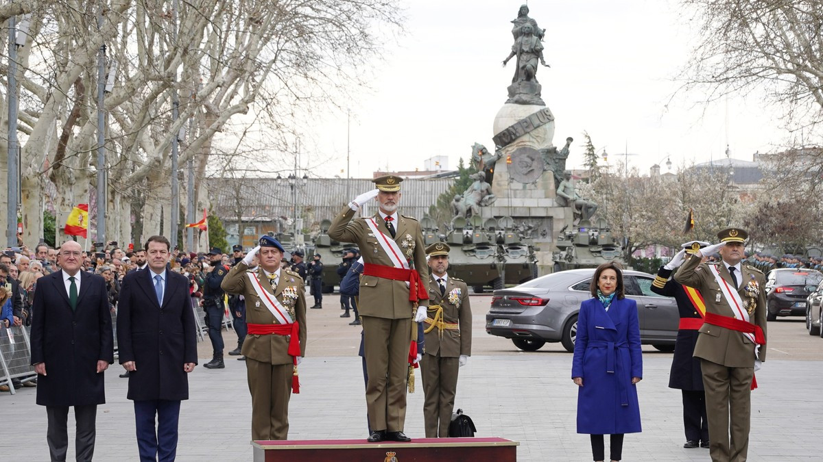 Imagen: ICAL/ El rey preside el acto por el 375 aniversario del Regimiento de Caballería ‘Farnesio’ 12
