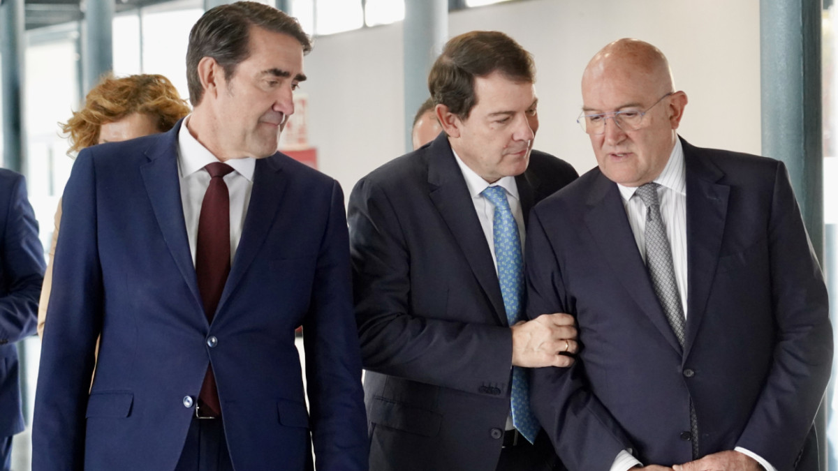 Imagen: ICAL |Leticia Pérez. El presidente de la Junta de Castilla y León, Alfonso Fernández Mañueco, participa en el acto de presentación del ‘Programa GloVall Vivienda, Energía, Movilidad e Innovación’.