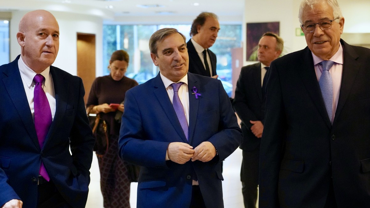 Imagen: ICAL | Leticia Pérez - El consejero de Movilidad y Transformación Digital, José Luis Sanz Merino, inaugura el Foro Informativo ''Situación y futuro del transporte en Castilla y León''