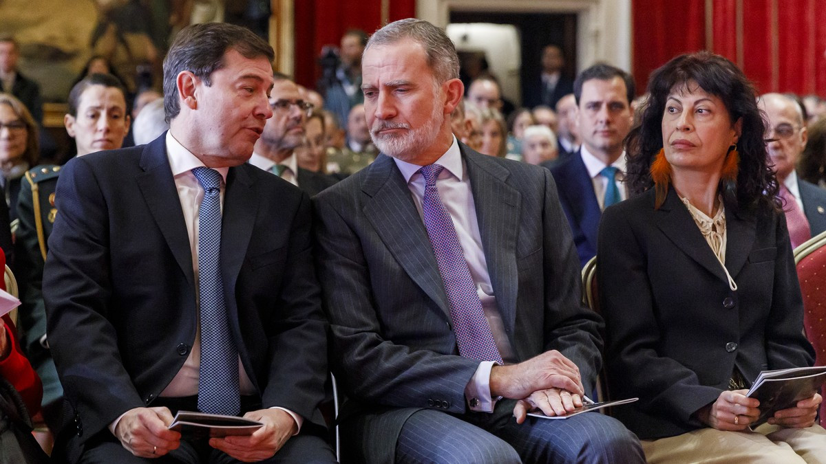 Imagen: Nacho Valverde - Acto de inauguración de las Jornadas que conmemoran el 550 aniversario de la Proclamación de Isabel La Católica como Reina de Castilla, presidido por Su Majestad el Rey. Asisten el presidente de la Junta de Castilla y León, Alfonso Fernández Mañueco, y la ministra de Igualdad, Ana Redondo, entre otras autoridades