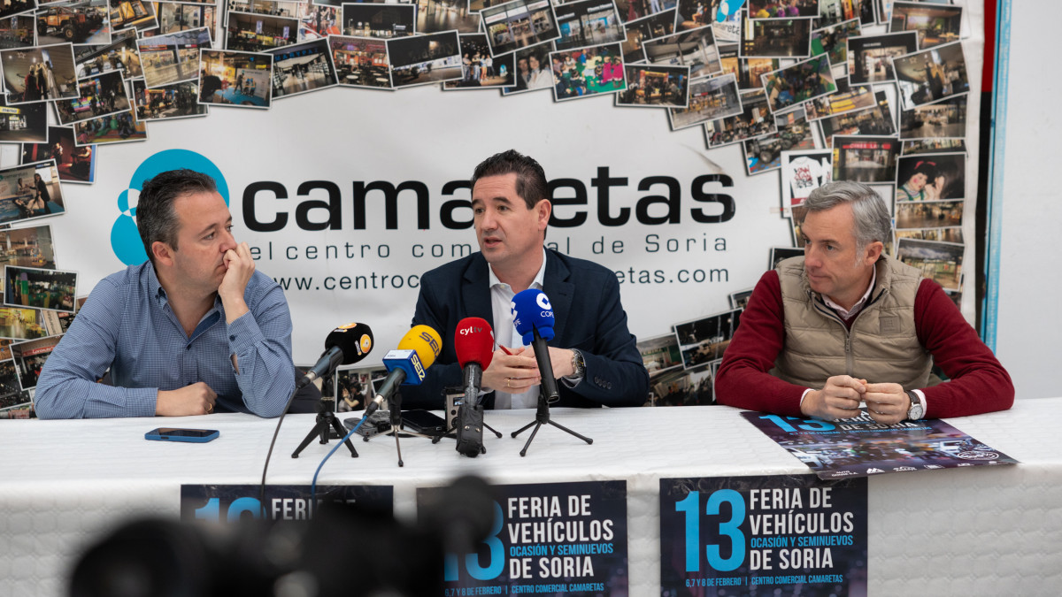 Imagen: Imagen de la rueda de prensa ofrecido por los concesionarios sorianos. 