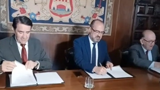 Imagen: Firma del convenio