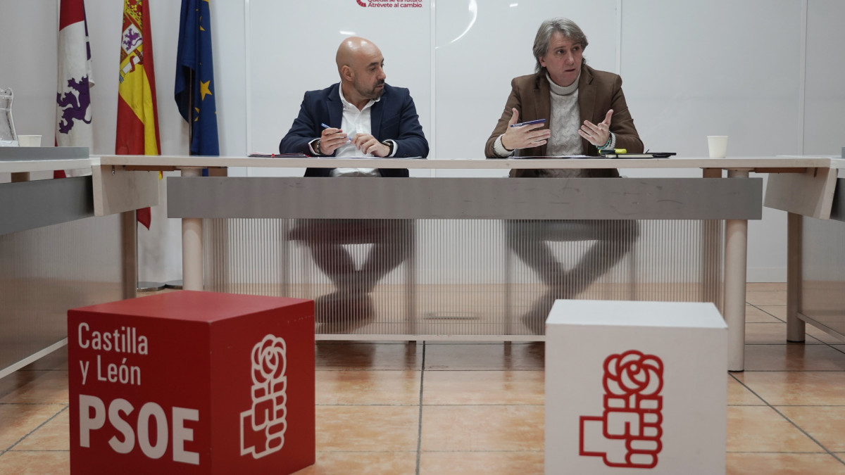 Imagen: ICAL. Carlos Martínez, secretario autonómico del PSCyL, confirma que su partido presentará una enmienda a la totalidad a los presupuestos autonómicos de Castilla y León para 2026.