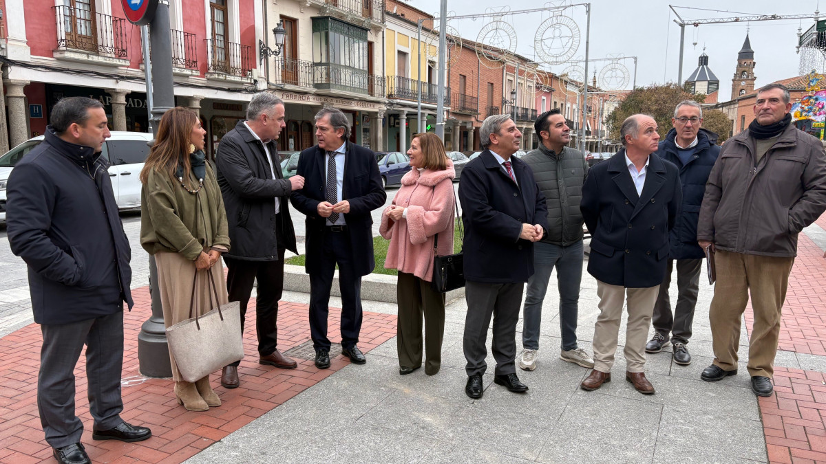 Imagen: El Consejero de Movilidad y Transformación Digital en su visita a Peñaranda