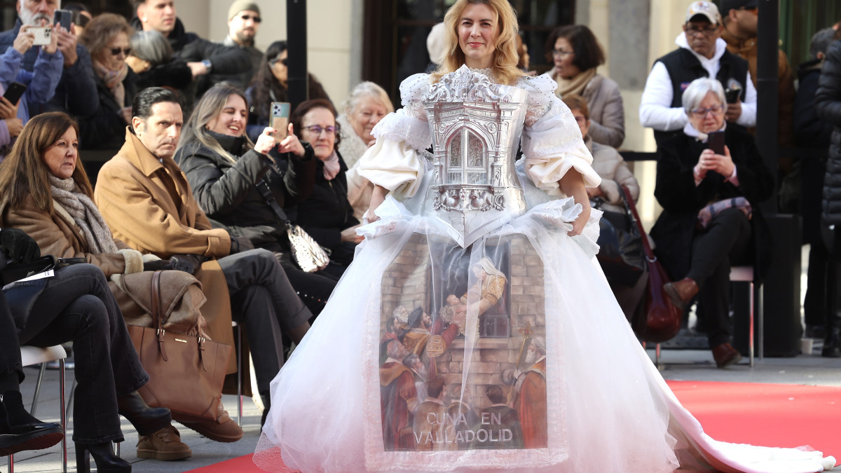 Imagen: 13 vestidos de Rosana Largo, inspirados en el patrimonio artístico, cultural, turístico y patrimonial de la provincia  - Juan Lázaro 
