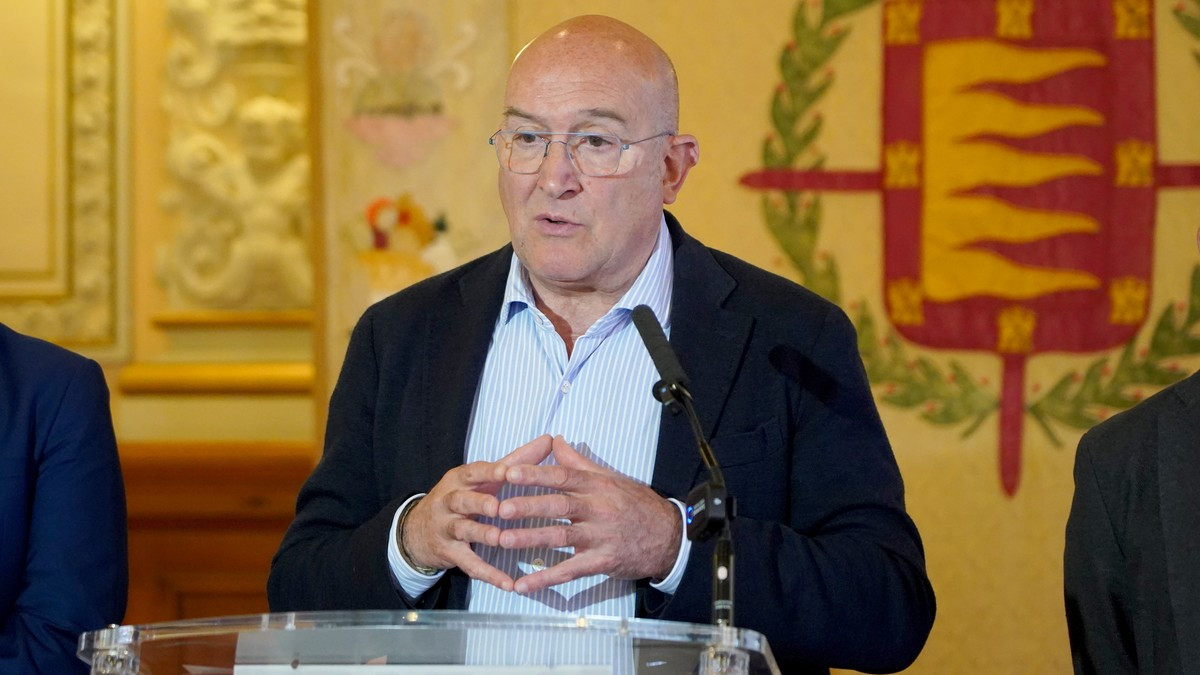 Imagen: ICAL. Imagen de archivo del alcalde de Valladolid, Jesús Julio Carnero.