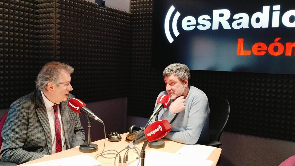 Imagen: Manos Arriba / Miguel Ángel Sánchez, gerente de la Cámara de la Propiedad Urbana de León durante la entrevista en el programa Manos Arriba