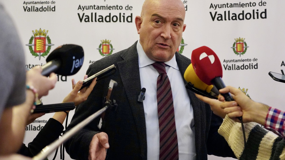Imagen: ICAL. Imagen de archivo del alcalde de Valladolid, Jesús Julio Carnero.
