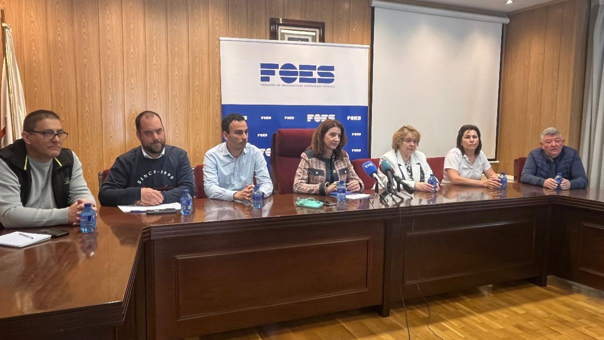 Imagen: Imagen de la rueda de prensa ofrecida por los empresarios de San Esteban de Gormaz. 
