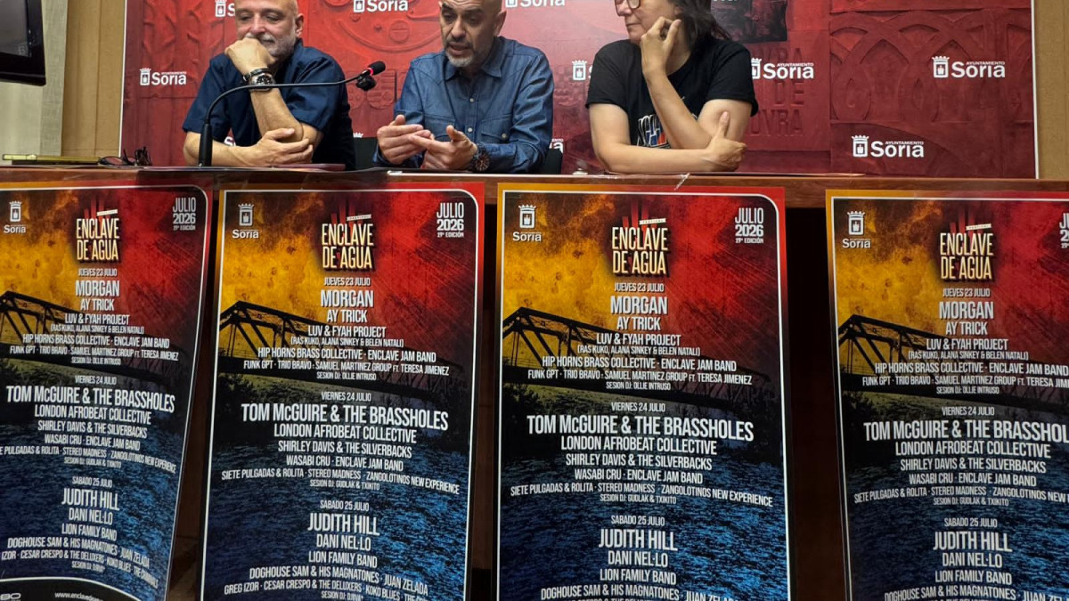 Imagen: La concejala de Cultura, Gloria Gonzalo, el director artístico, Víctor Frutos, y el director de producción, Alfredo Cañas, han presentado el festival.