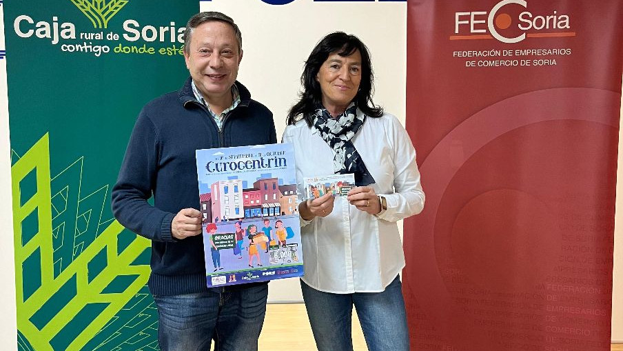 Imagen: María José Ugarte, ganadora del Eurocentrín, junto a Adolfo Sainz, presidente de FECSoria