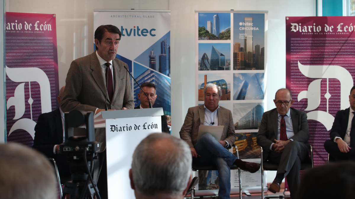 Imagen: Juan Carlos Suárez-Quiñones en el Foro de Diario de León