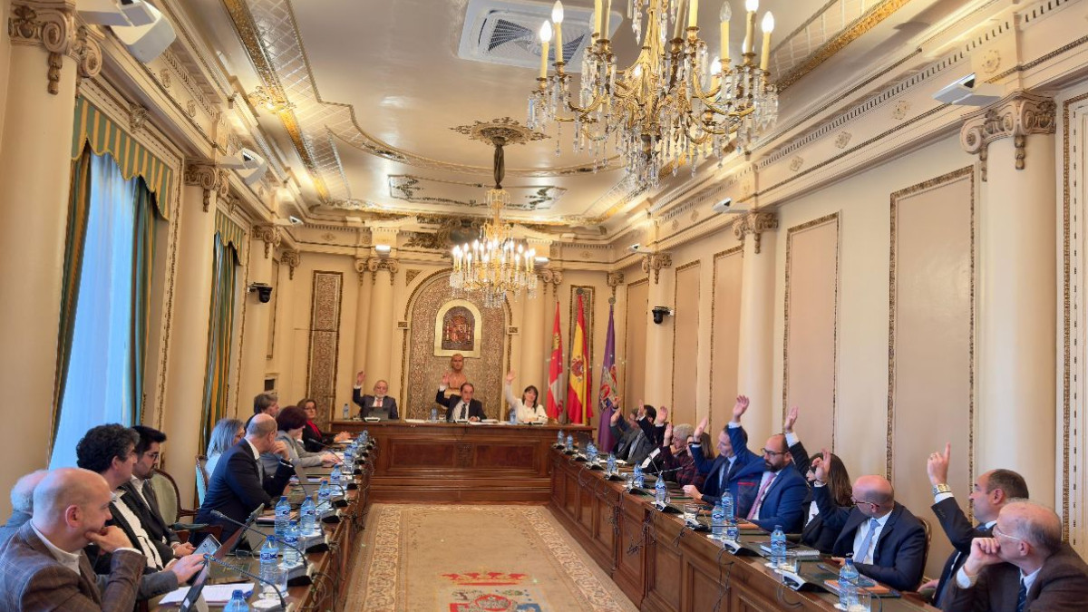 Imagen: El pleno de la Diputación aprobó el presupuesto para este 2025. 