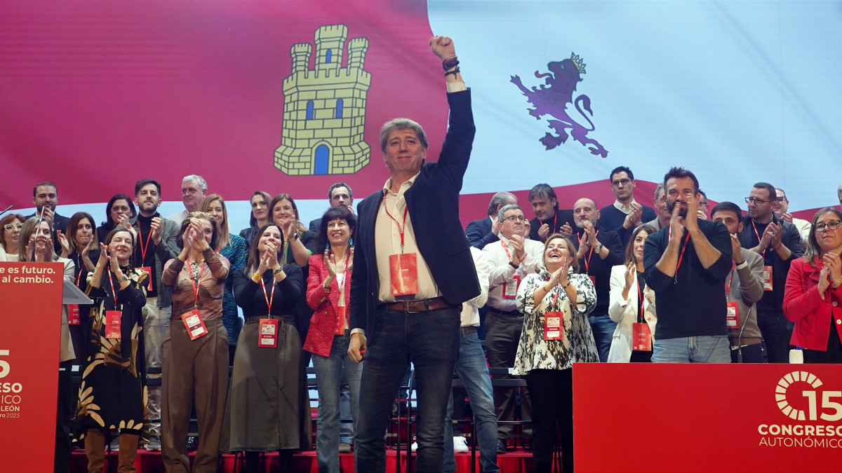Imagen: ICAL. Carlos Martínez en el XV Congreso Federal del PSCYL, en el que se ha confirmado como nuevo secretario general autonómico