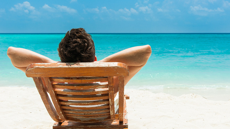 Imagen: Las agresiones que las radiaciones solares producen en las células se van acumulando a lo largo de la vida.