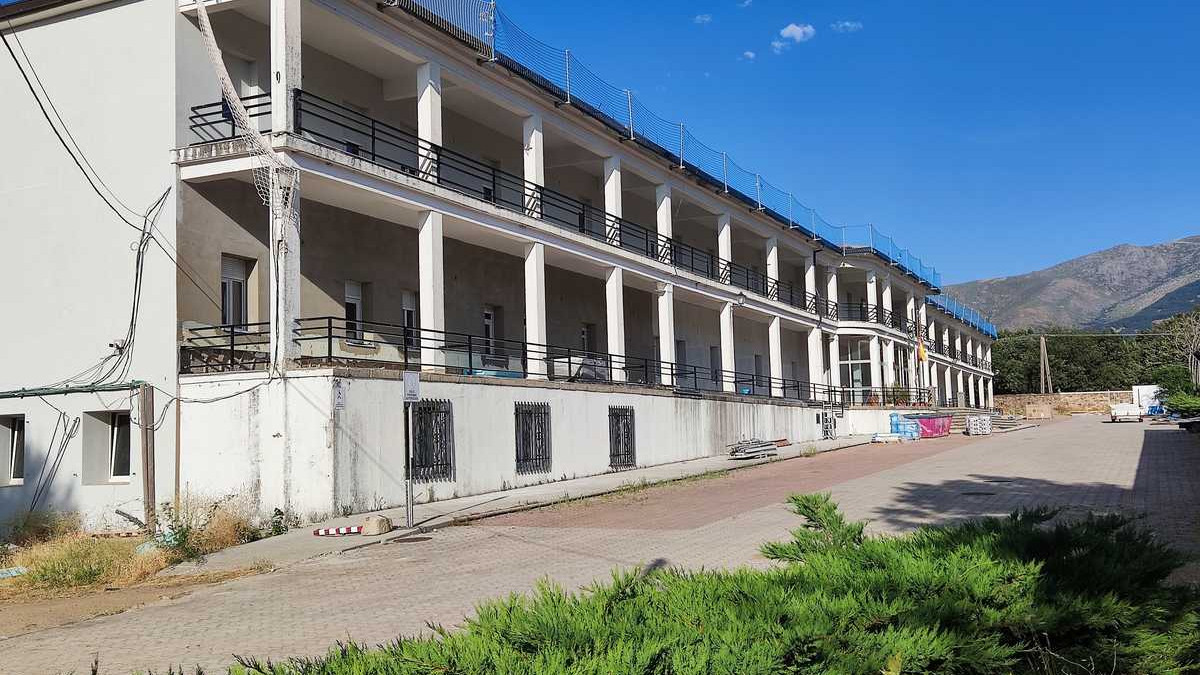 Imagen: Las obras continúan avanzando en la zona exterior del edificio propiedad de la Junta de Castilla y León