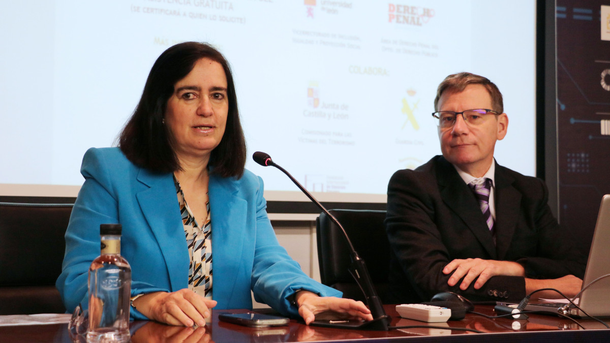 Imagen: Jornada sobre Ciberterrorismo en la Facultad de Derecho de la ULE.