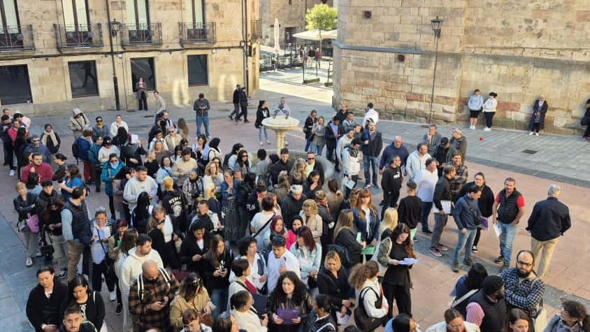 Imagen: Largas colas en la jornada de intermediación