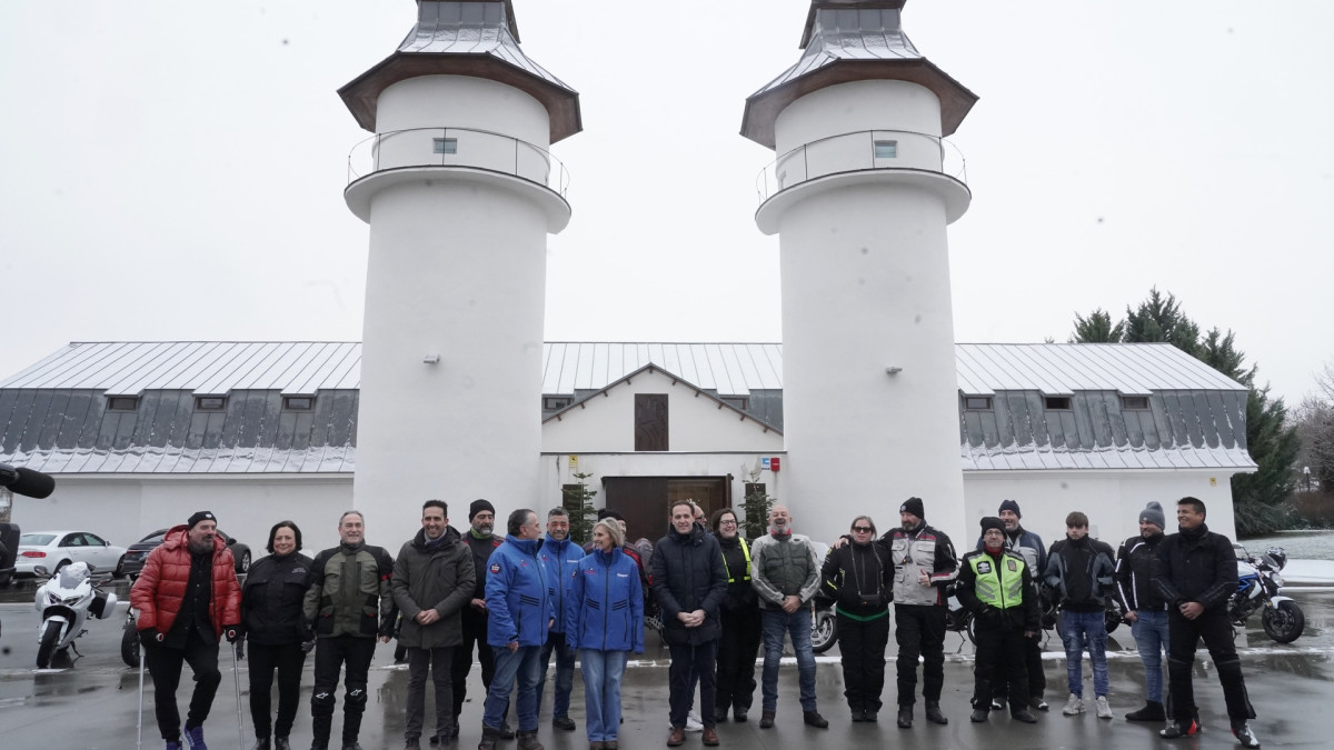 Imagen: El presidente de la Diputación de Valladolid, Conrado Íscar, participa en la jornada Sprint Pingüinos 2026. Imagen: ICAL