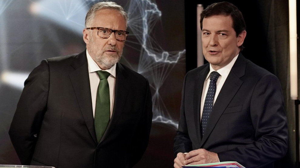 Imagen: Carlos Pollán y Alfonso Fernández Mañueco, en el segundo debate electoral del mes de marzo. Agencia ICAL.