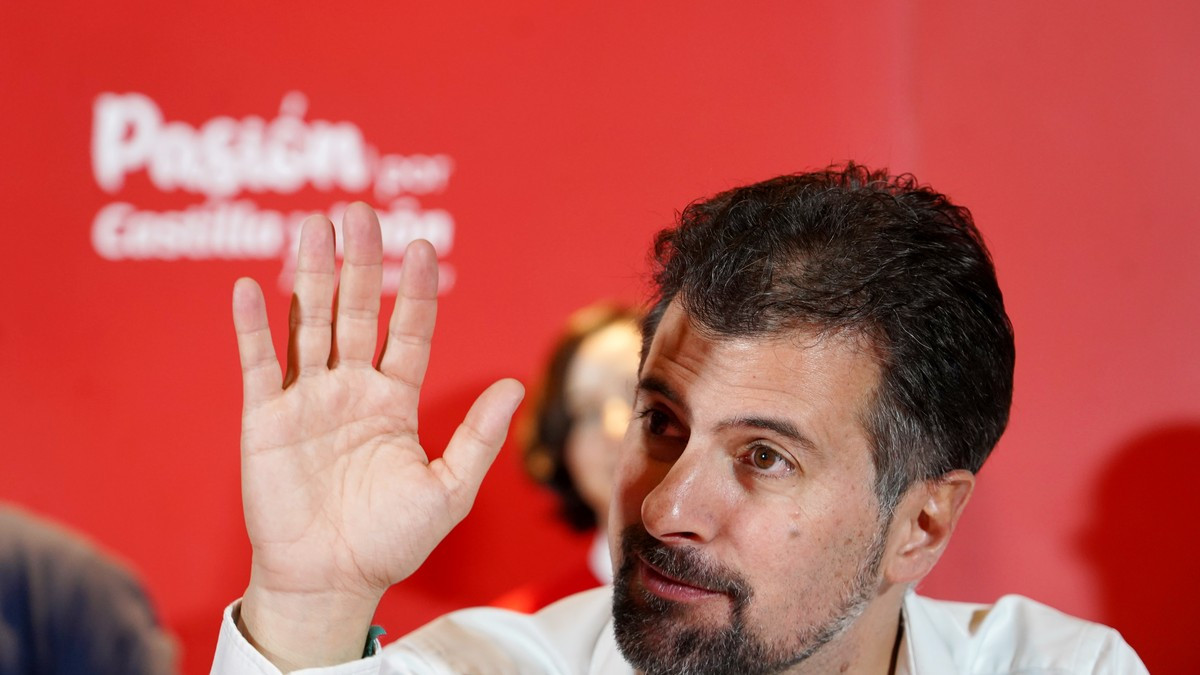 Imagen: Miriam Chacón - El secretario general, Luis Tudanca, interviene en la reunión del Comité Autonómico del PSOE de Castilla y León