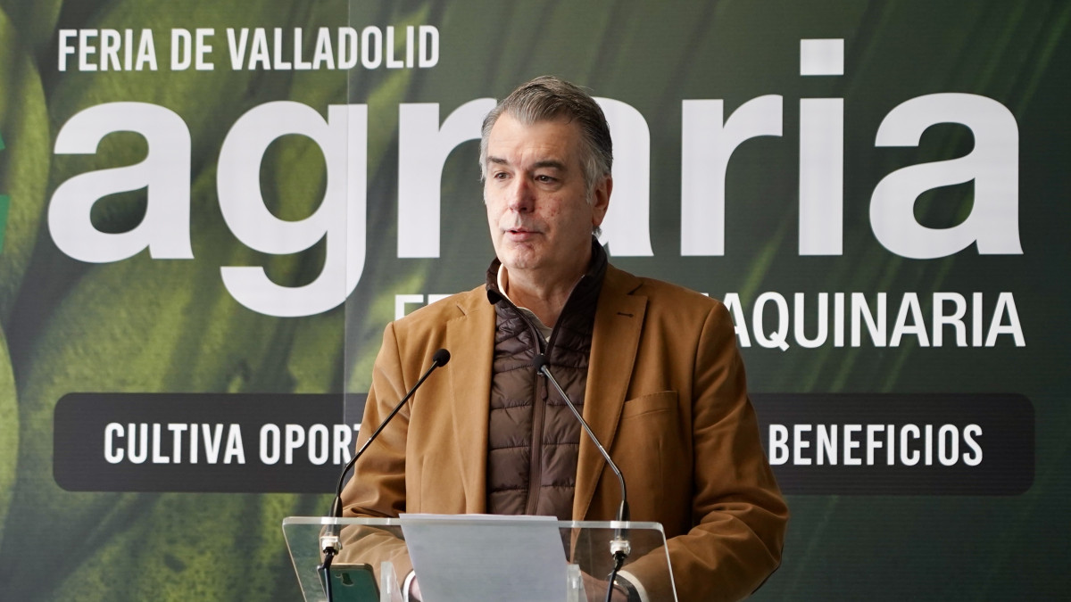 Imagen: ICAL. El director general de la Feria de Valladolid, Alberto Alonso, presenta el balance de la última edición de 'Agraria'.