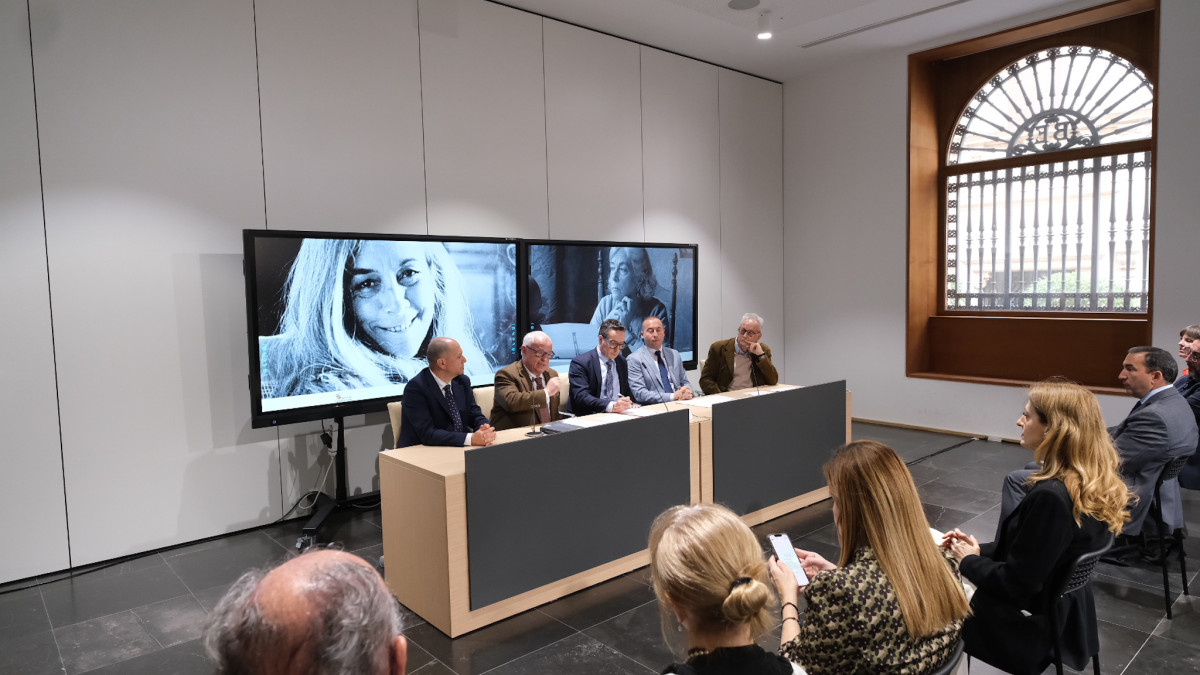 Imagen: Conmemoración Centenario Carmen Martín Gaite