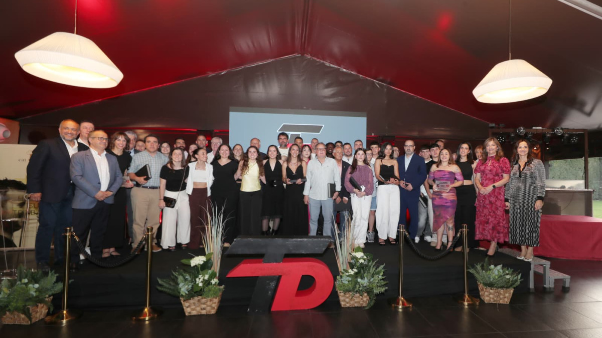 Imagen: Elenco de premiados 