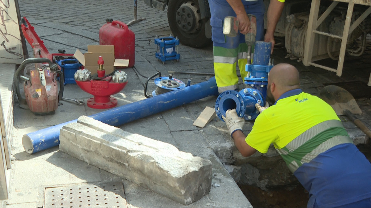 Imagen: Obras de sustitución de tuberías en Salamanca