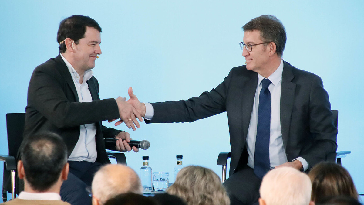 Imagen: Alfonso Fernández-Mañueco y Alberto Núñez Feijóo | ICAL