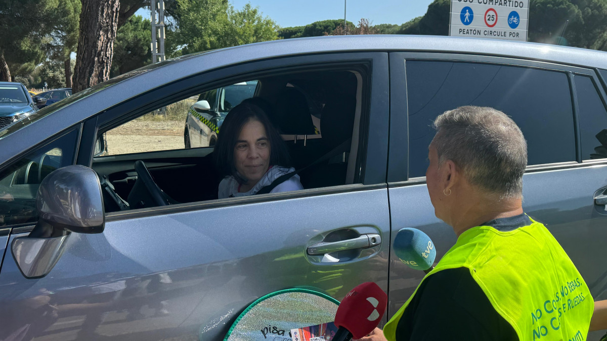 Imagen: Miguel García, voluntario de Aspaym, durante la presentación de la campaña en Valladolid.