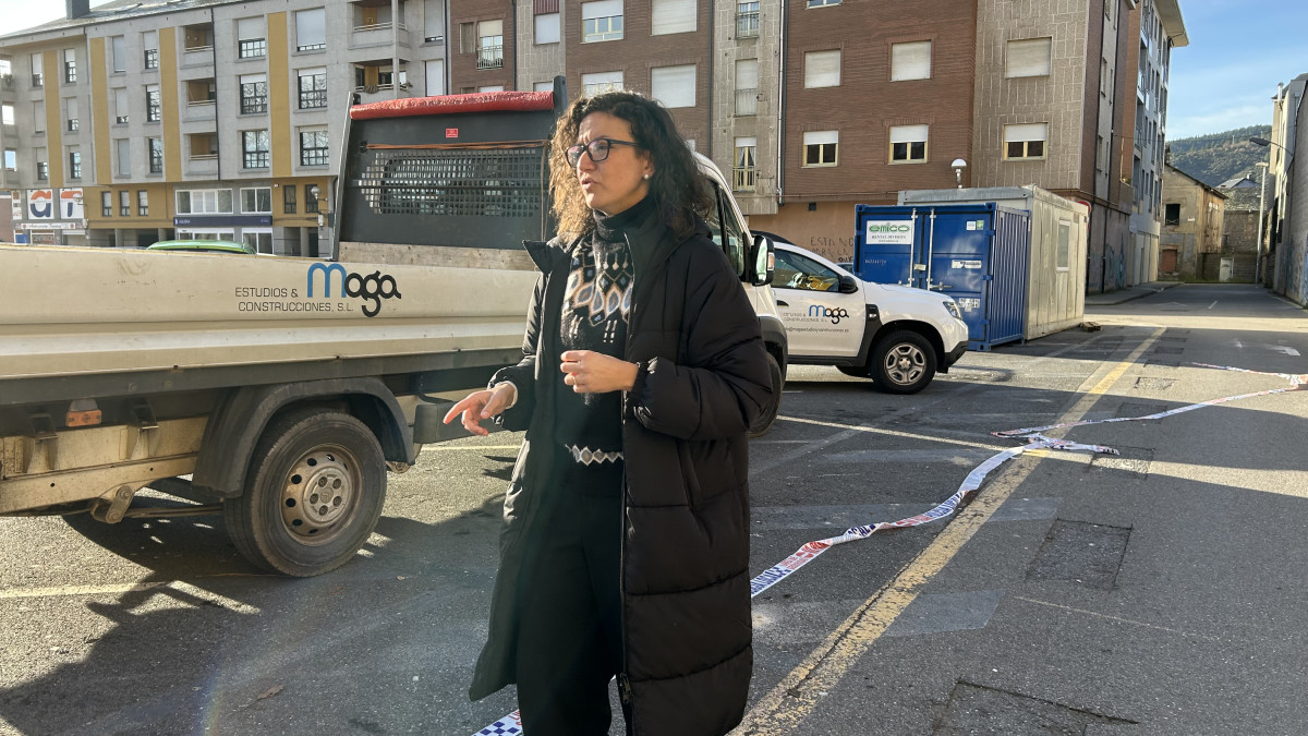 Imagen: La concejala Lidia Coca, en la zona de la intervención