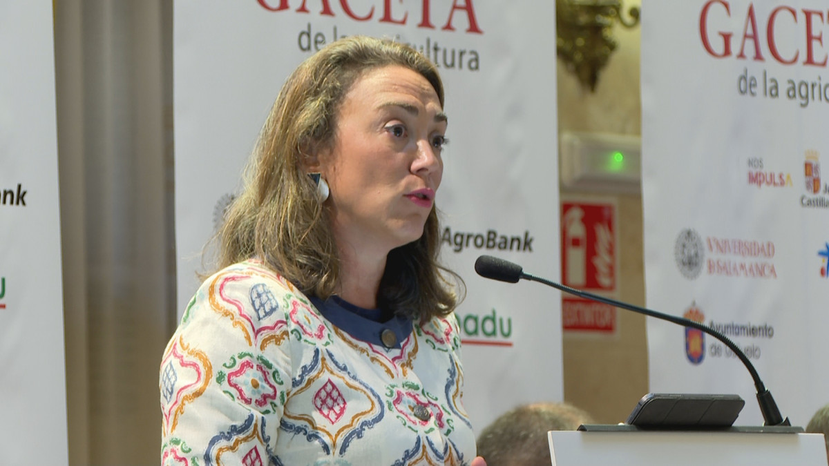 Imagen: La consejera de Agricultura, Ganadería y Desarrollo Rural, María González Corral.