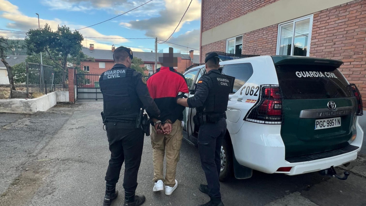 Imagen: Detención del presunto autor del fuego de Berlanga de El Bierzo