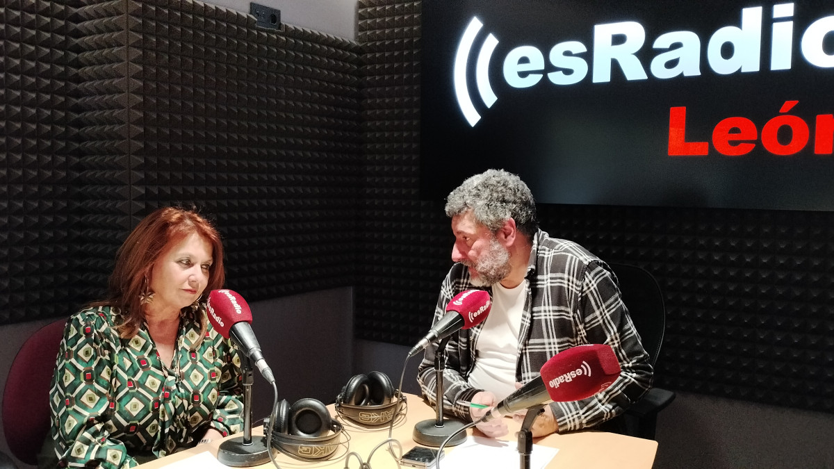 Imagen: Rosa Luz Arias, asesora fiscal de la Asesoría Joaquín Charro, durante la entrevista en el programa Manos Arriba