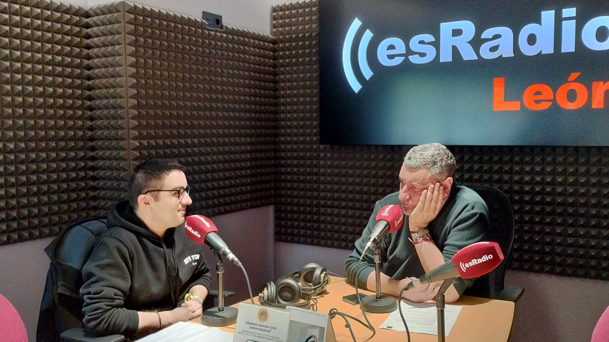 Imagen: , Adrián Sánchez Fraile durante la entrevista en el programa Manos Arriba 