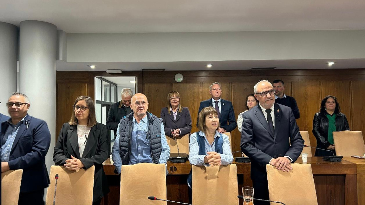 Imagen: Integrantes del grupo municipal socialista en el Ayuntamiento de Ponferrada