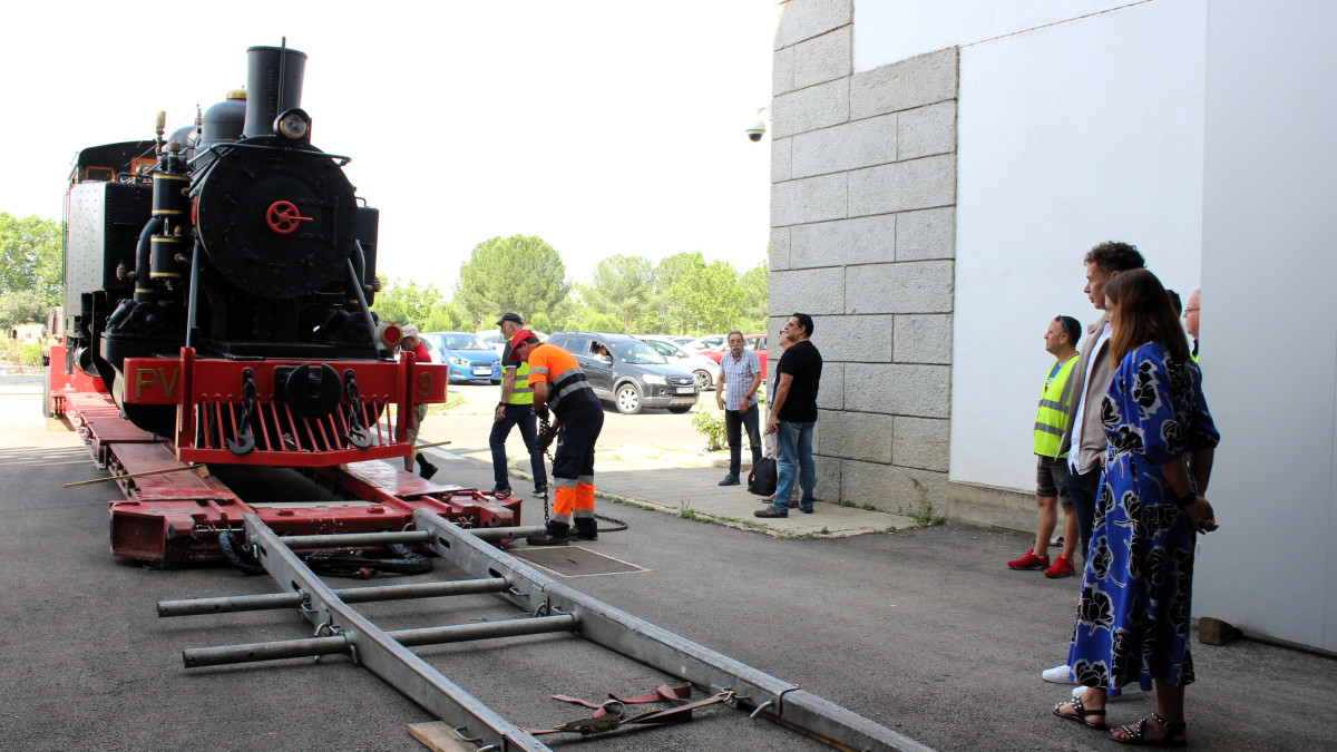 Imagen: Entrega de la locomotora
