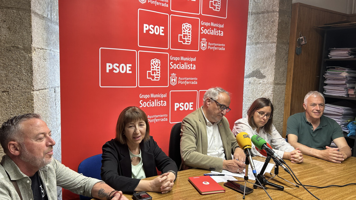 Imagen: Rueda de prensa del Psoe
