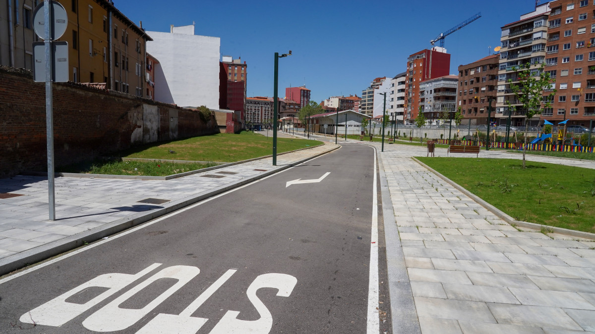 Imagen: ICAL / Nuevos viales del entorno de la estación FEVE en León 
