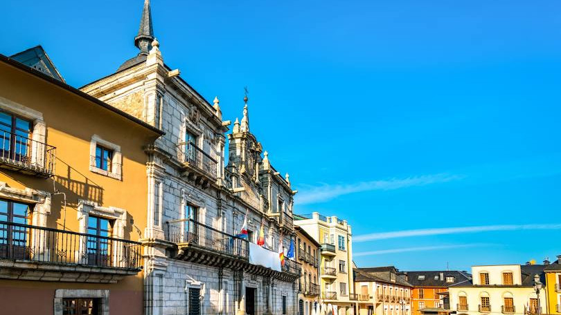 Imagen: Plaza del Ayuntamiento de Ponferrada